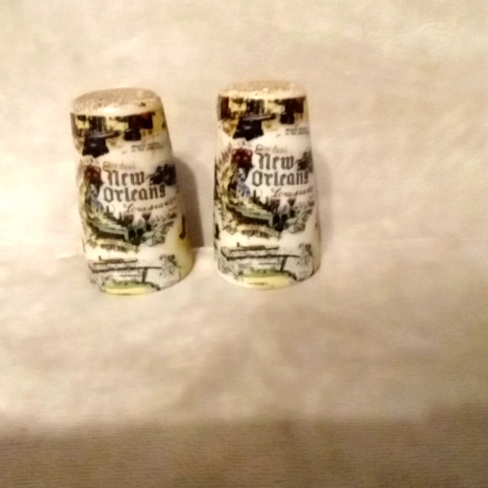 New Orleans Souvenir S & P Shakers, Vintage 1950s Porcelain